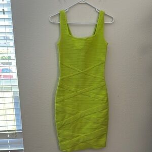 Dress the population Lime Green Sleeveless Bandage Dress